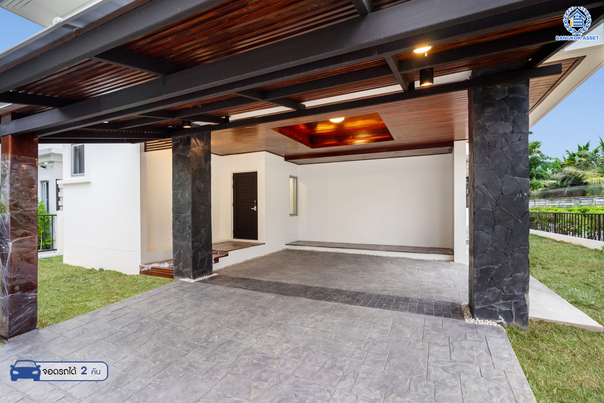 บ้านมือสองตกแต่งใหม่ หลังใหญ่พิเศษ! ม.โนเบิล จีโอ พระราม5 หลังมุม เนื้อที่ 103.5 ตร.ว. ดีไซน์สุดโดดเด่น ฟังก์ชัน 3 ห้องนอน 5 ห้องน้ำ 1 ห้องแม่บ้าน (ห้องนอนทุกห้องมีห้องน้ำในตัว) 2 ที่จอดรถ พร้อมพื้นที่สีเขียวสวนสวยกว้างขวาง บนทำเลศักยภาพ ติดถ.นครอินทร์ ใกล้วงเวียนพระราม5 เชื่อมต่อปิ่นเกล้า-สาทรได้อย่างรวดเร็ว